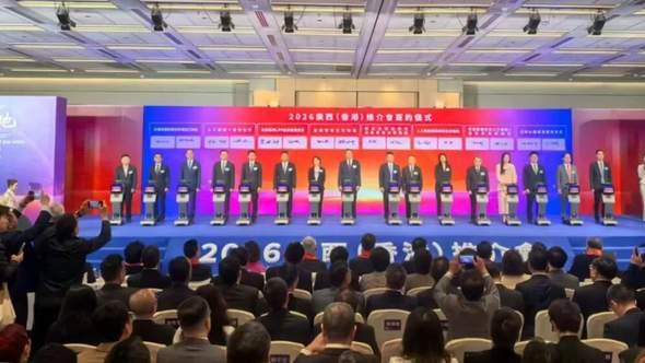 梁君参加广西代表团访问香港系列活动并签约两大合作项目