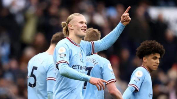 今晚英超天王山之战！曼城残阵守主场，枪手双核伤缺，伊蒂哈德即将变天？