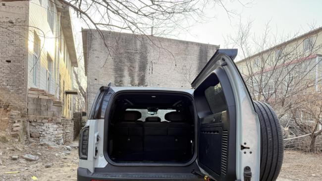 终于轮到我提车了，看看我的这匹马！