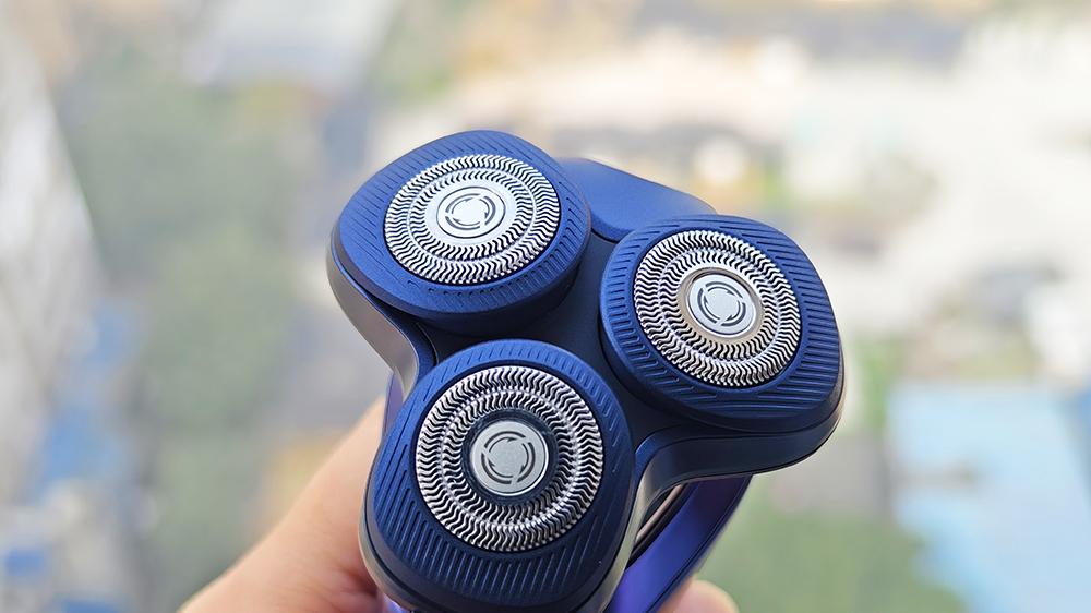 米家电动剃须刀Pro深度评测：三百元档竟藏着智能剃须黑科技