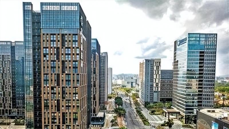 深圳市龙华区房价：三年下跌超30%！部分小区已经腰斩！