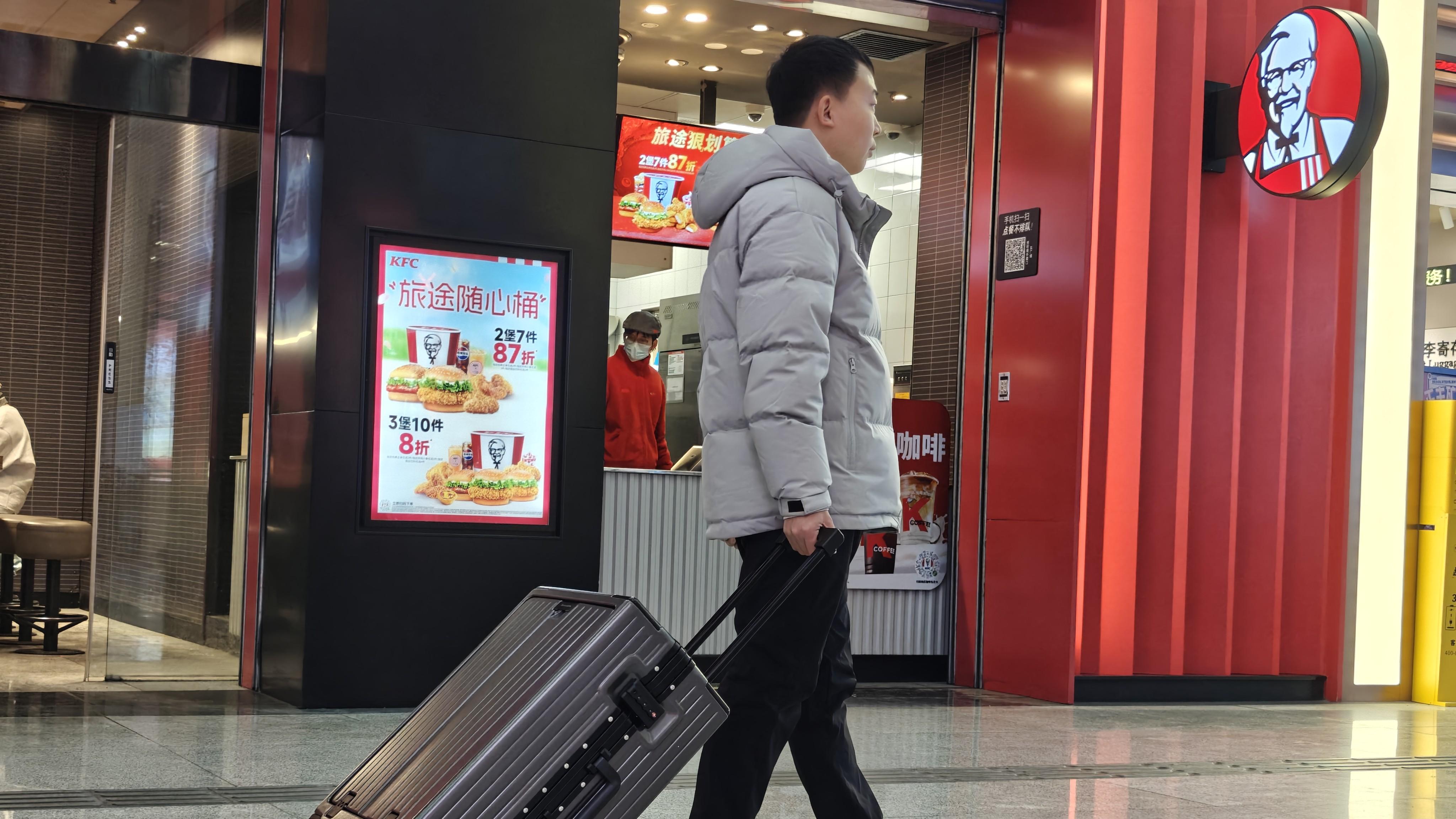 GaKior非时尚6防行李箱：200kg承重+4层进口科思创，能装又抗造!