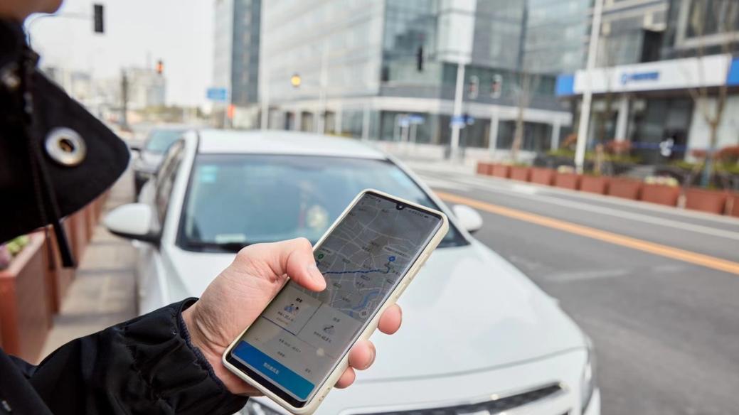 “乘客承担全部高速费”对车主的诱惑有多大，99+人抢的顺风车单