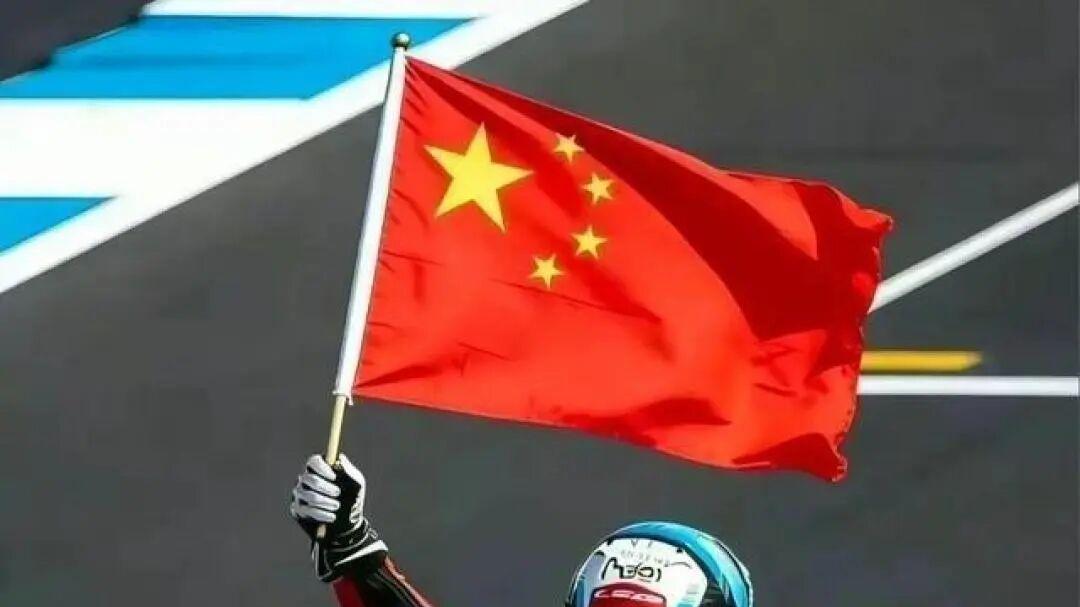 见“冠”不怪：张雪机车夺冠背后，耐心资本的反常识投资逻辑