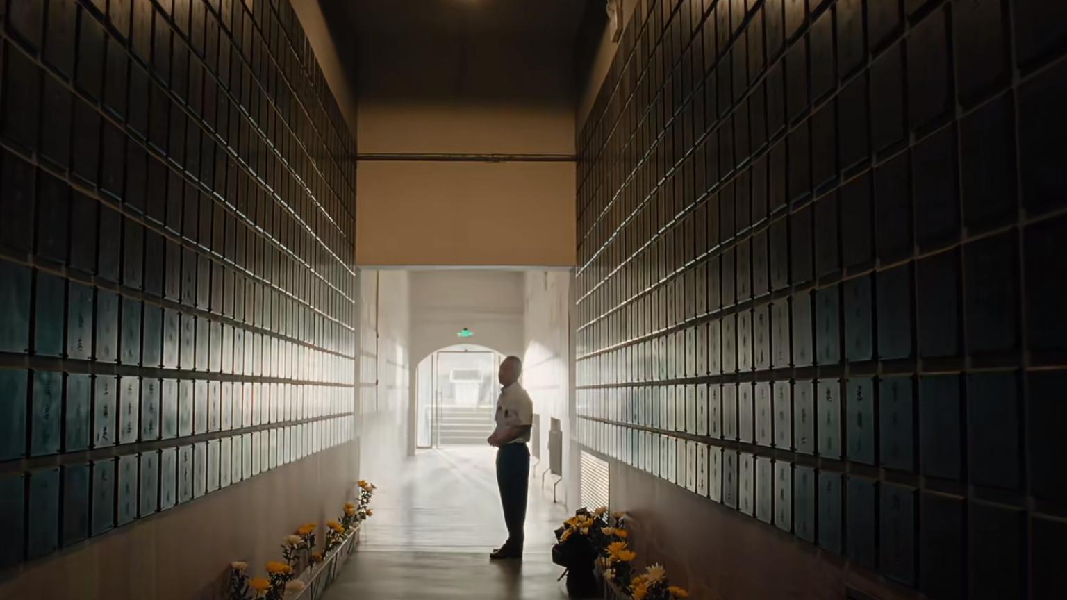 剧集《反人类暴行》2025年末收官，结尾放大的问号让人们陷入深思