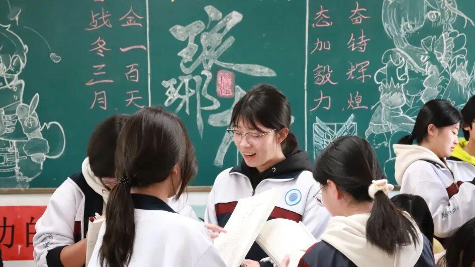 武邑宏达东方学子，永葆热爱，奔赴山海, 绘人生最美的蓝图