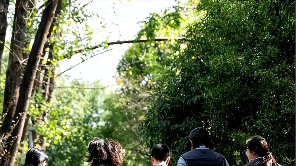 27 岁女博士停学开维修公司：700 单零差评，她撕碎了性别偏见