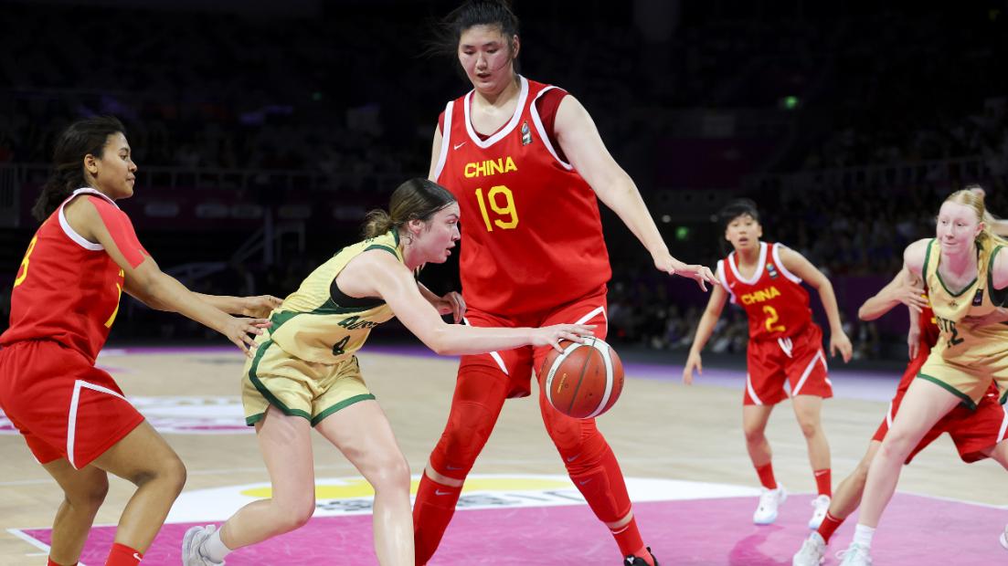 逆流而上！中国女篮组张子宇+刘禹彤重型双塔 宫鲁鸣还没吸取教训