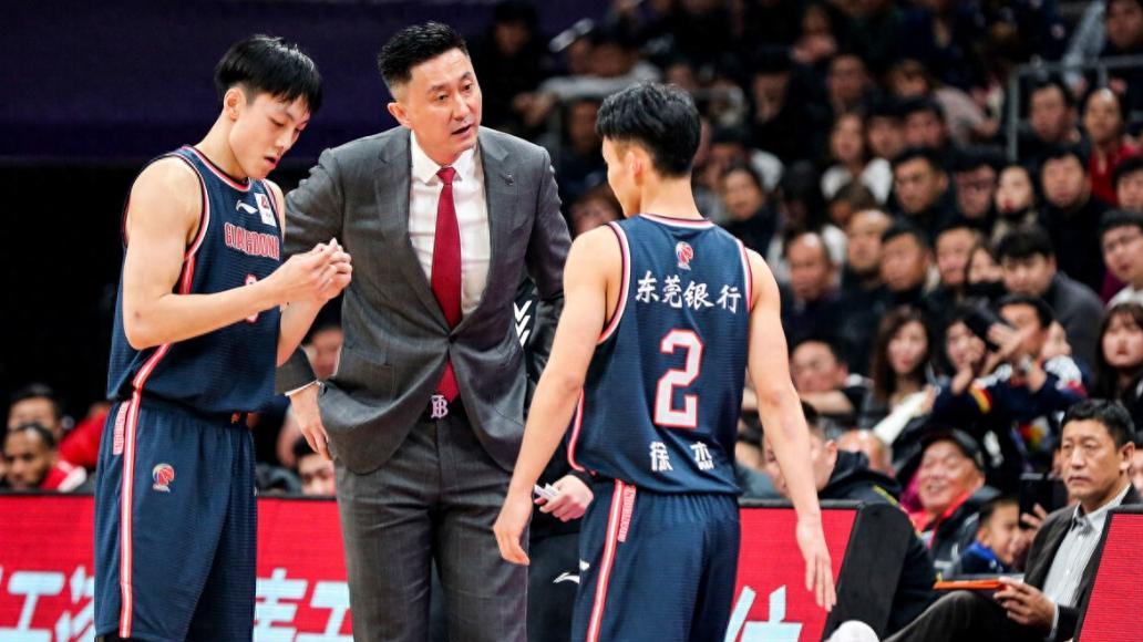 萨姆纳的“NBA冲劲”，快把广东队的队友带崩了！