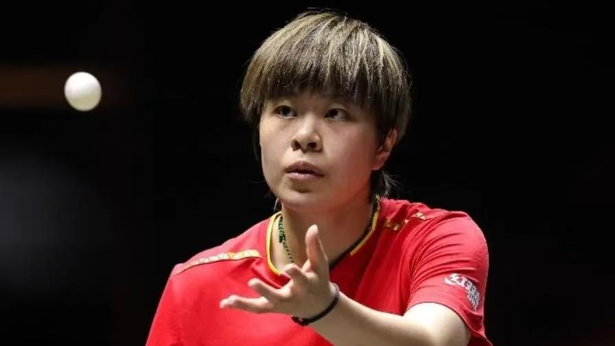 陈幸同0-4被陈熠横扫，不是在打假球，而是女乒也在悄悄更新换代