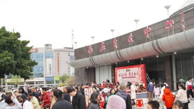 写春联、拓福字、玩投壶……南庄街坊这样迎新春