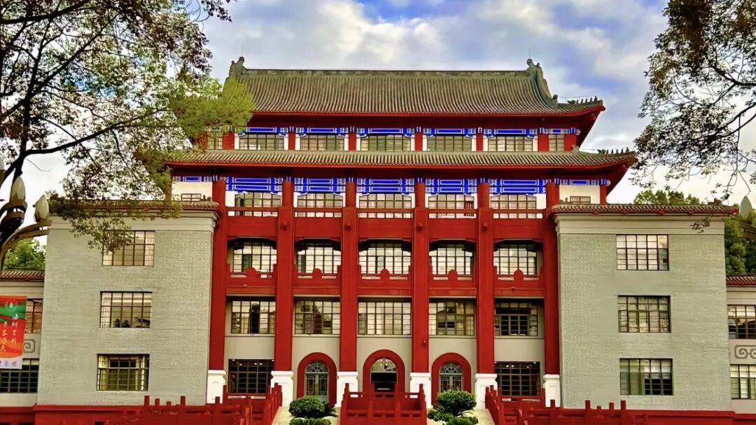 文科专业的“王者”！四川大学专业好不好？百年底蕴实力强