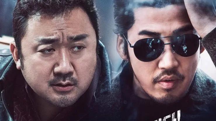 《犯罪都市》怪物刑警强势登场，铁掌重拳震惊四座。