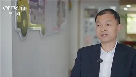车越来越重，路越来越挤，车位越来越难停。