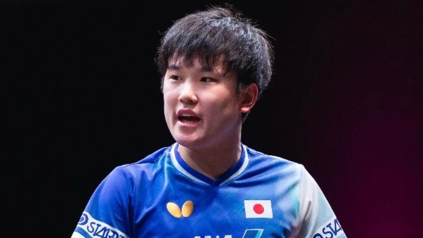国乒又输张本智和！日乒一哥连破中国队2道防线，晋级冠军赛8强
