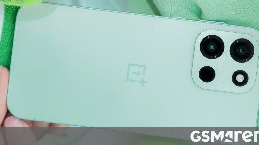 一加Turbo 6真机曝光：9000mAh电池+骁龙8s Gen4，性能怪兽来袭