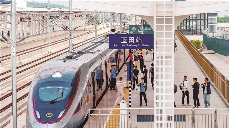 西十、西延高铁“穿针引线”重构陕西旅游新格局