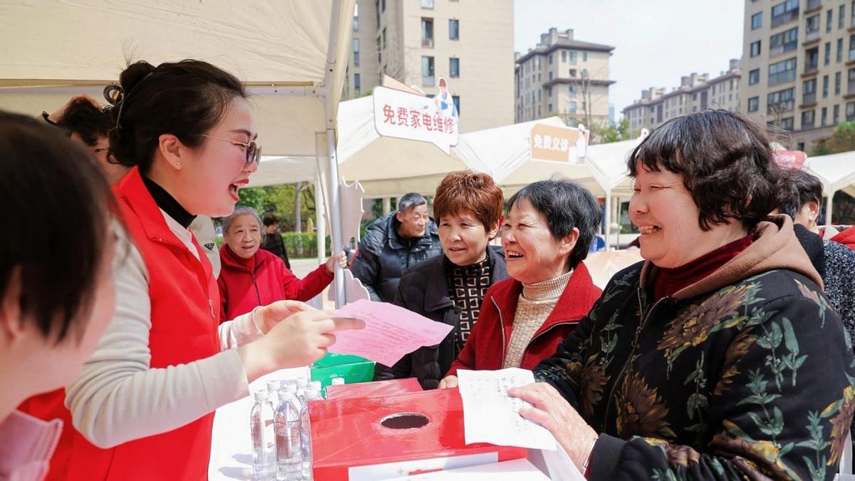 便民服务“搭台” 金融安全“唱戏” 杭州打通防非科普“最后一公里”