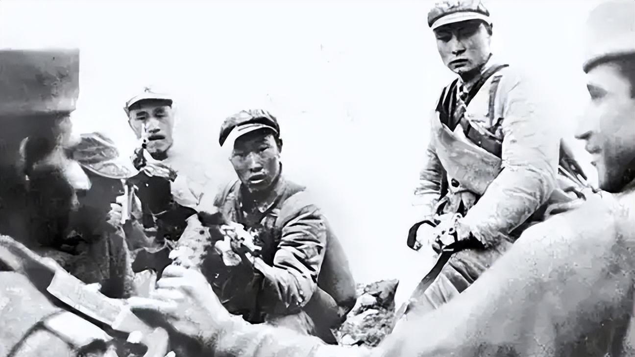 我军规定不打第一枪，如何不吃亏？战士想出个妙招，印军果然上当