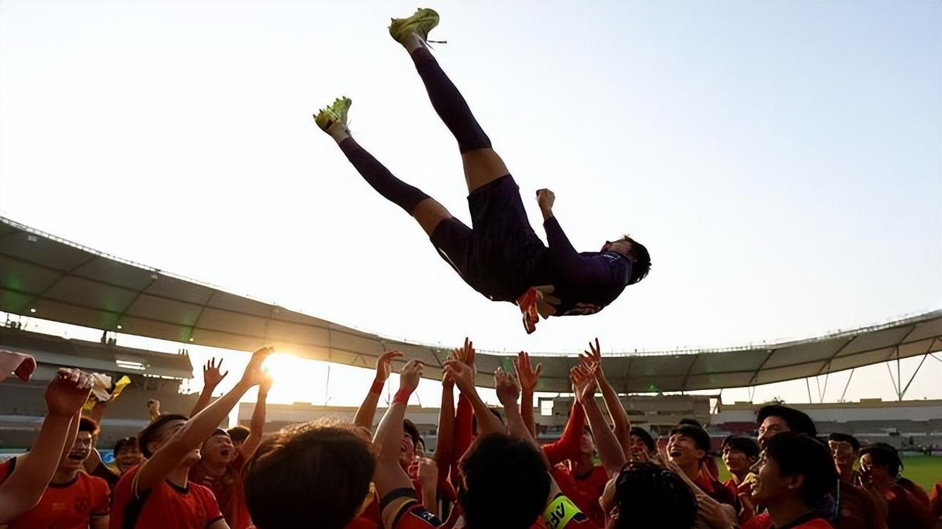 踢中国队？乐观！越南国脚：这届U23队非常强大，没谁能难倒他们