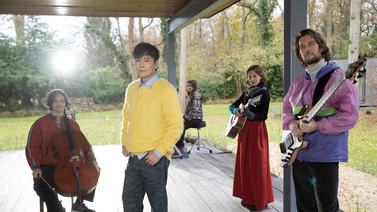 张信哲《万语千言》MV给8年《未来式》巡演最温柔纪念礼品