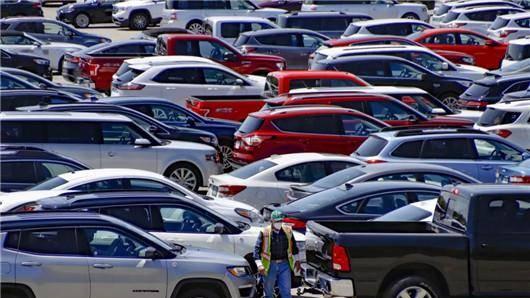 确认购车后，一定要向卖家索要车辆购置税发票。