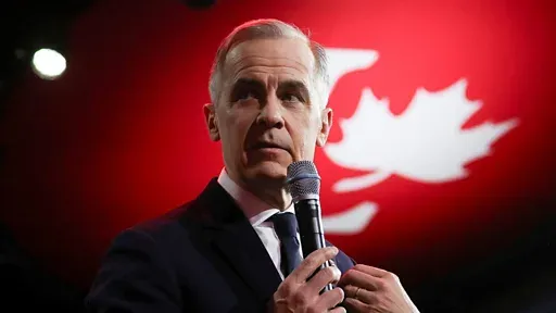 加拿大这次是真急眼了，卡尼这一趟如果不“投共”，国将不国