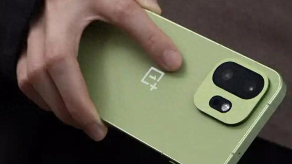 一加15T涨价遇冷小屏党转投13T，3299闭眼入吗