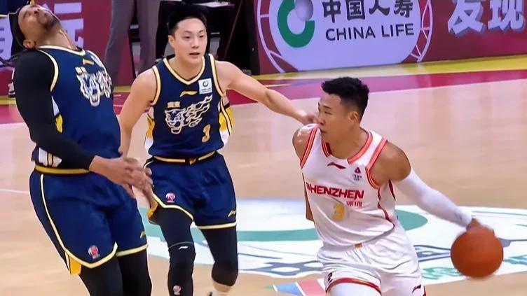 广东110-105力克深圳！