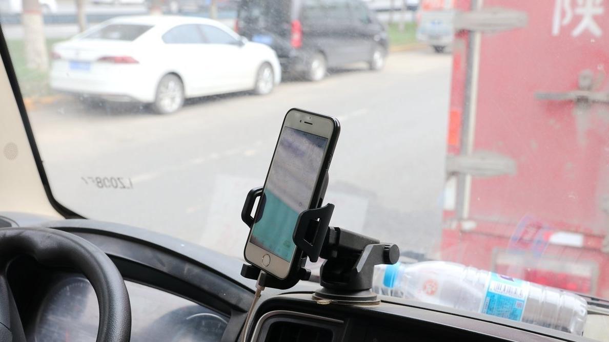 货运平台新规遭暗改，卡友维权路在何方？