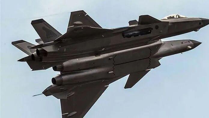 天价贴牌F-16——日本战后第二款国产作战飞机F-2战斗机