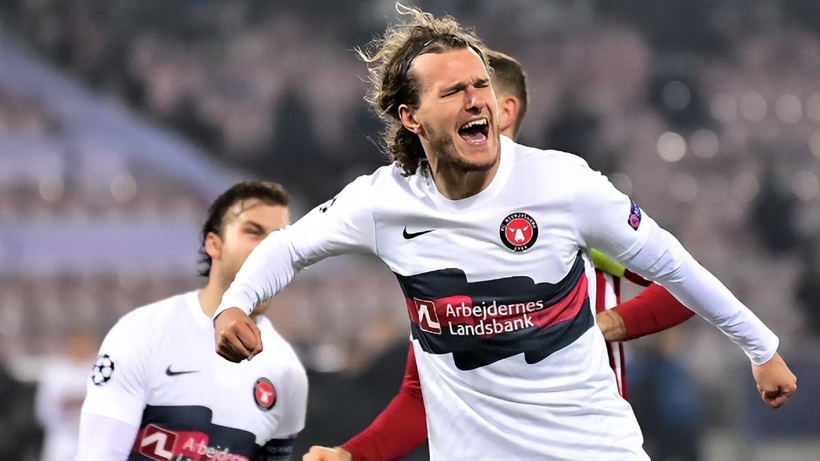 诺丁汉森林：保级压力下的战略性轮换，本场“弃欧战保联赛”？