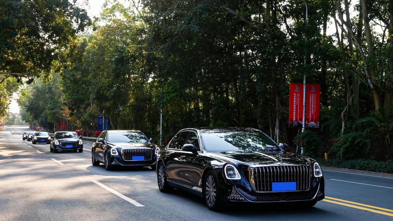 护航博鳌盛会 彰显国车风范 红旗金葵花国雅担当高层接待重任