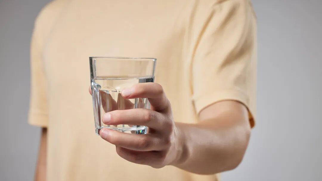 喝水越多，排毒效果越好？