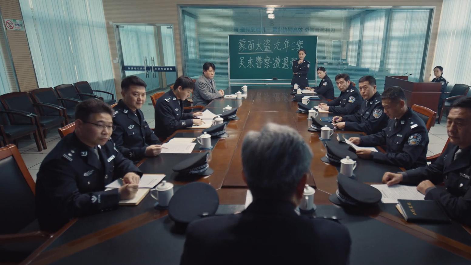 《悬案》白朗跟了十年，终于发出第一篇报道，这个细节太真实了