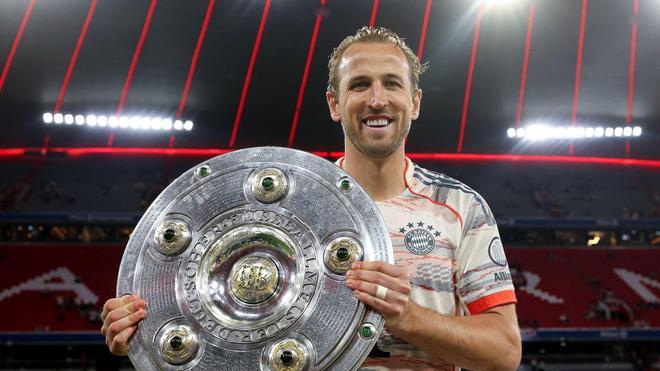 全球足球俱乐部“吸金王”，赛季收入超过95亿元，曼联跌出前五