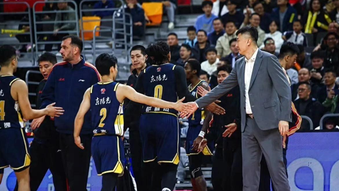 12人名单预测，徐杰奎因不打，杜峰无奈或遭2连败