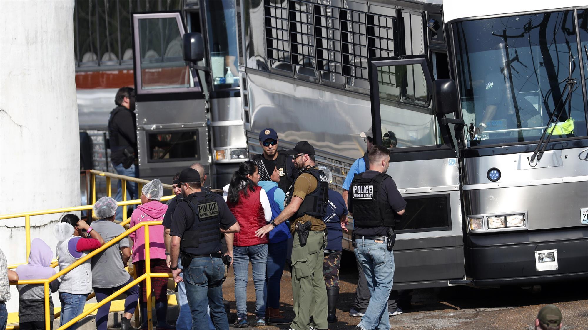 自吹自擂？特朗普吹嘘自己担任美国总统成就：上帝也为我自豪！