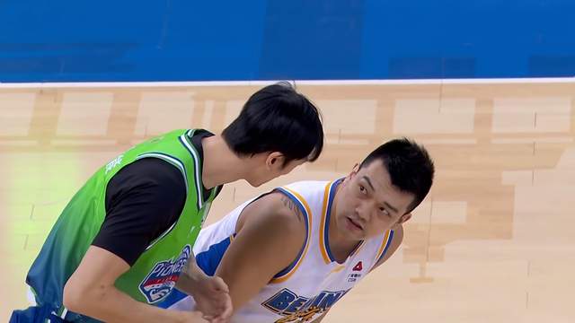 北京男篮遭爆冷，天津末节三分雨大逆转，赵睿13+4 许利民用人失误