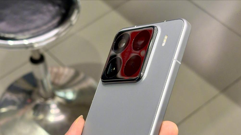 小米15 Pro价格“跳水”：暴跌2390元，现在入手太值了！