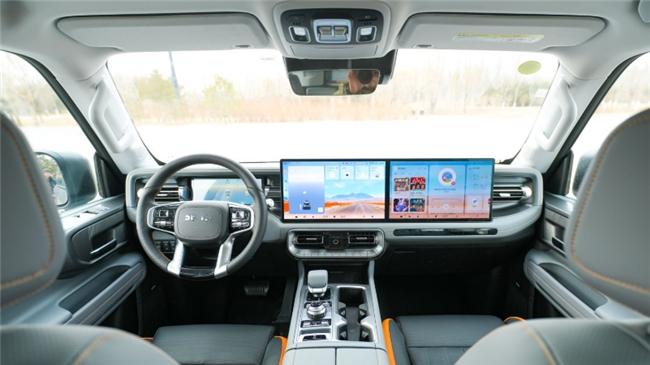 这台带娃神车：能上山下河，还能秒变家庭移动营地？