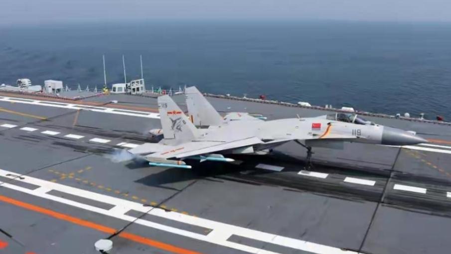 美媒聚焦中国核航母发展 12 万吨级型号引发外媒讨论