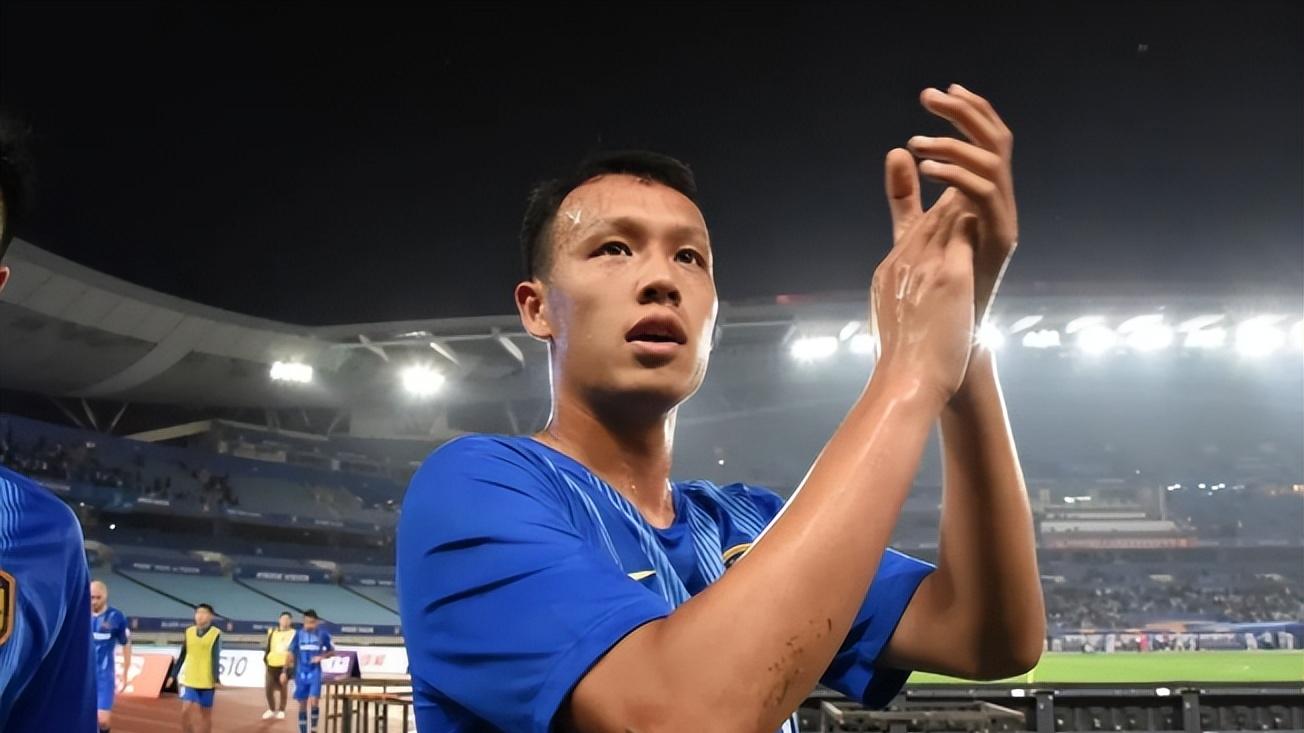 破冰！U23亚洲杯首出线，3月国足迎战喀麦隆，奥纳纳这关怎么过？