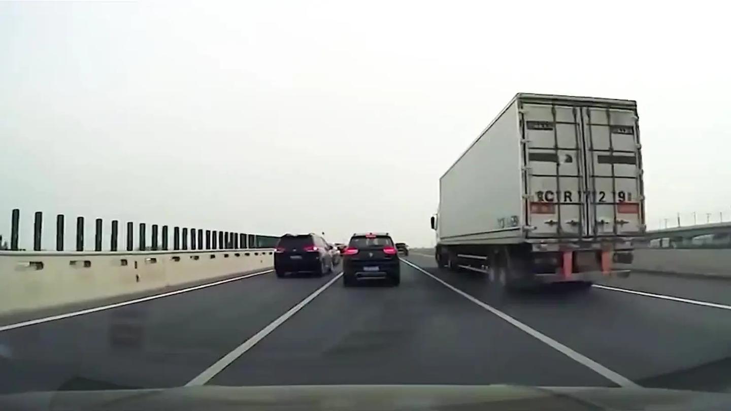 新手第一次上高速有哪些忠告？老司机：记得这些经验能少走弯路