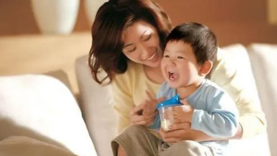 换季时节不用愁！选对奶粉为宝宝筑起“自护力金盾”