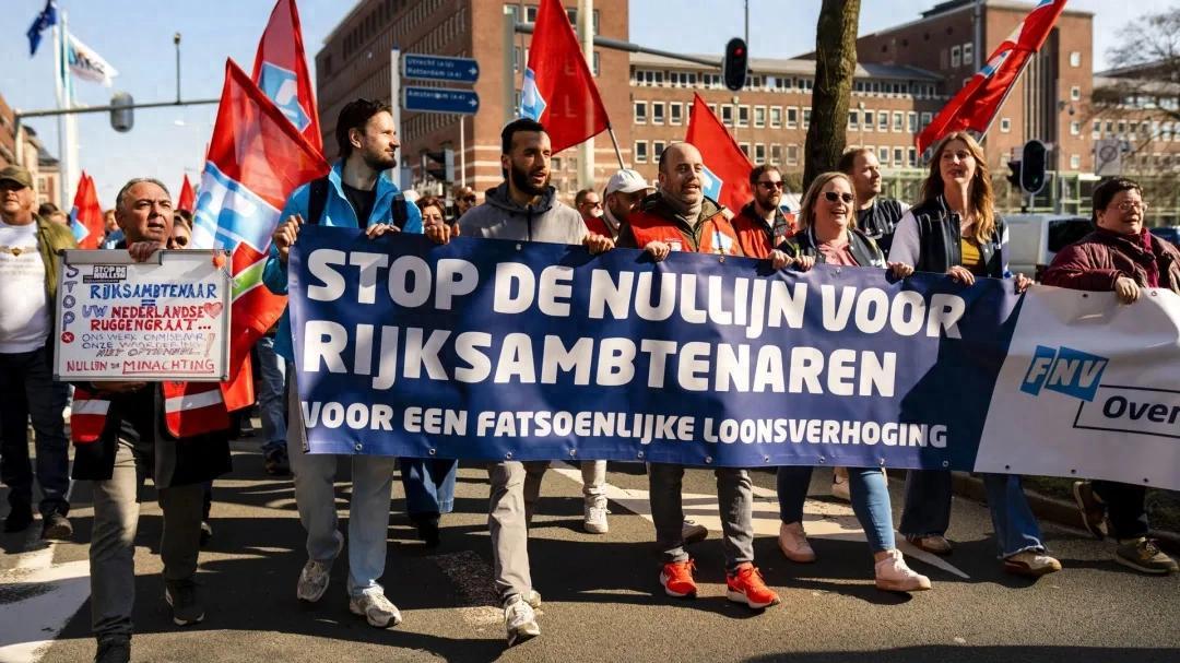 荷兰公务员大罢工：工资“零增长”引不满，清洁工和狱警压力最大