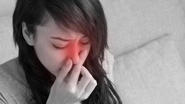 都是鼻塞流涕，怎么区别是感冒还是鼻炎呢？