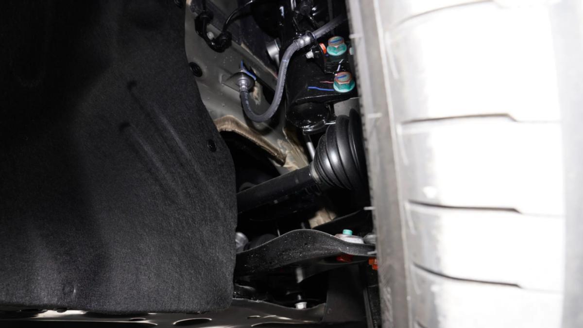 奕派007+强势围剿，汉EV是否已显老态？深度拆解长续航智驾版