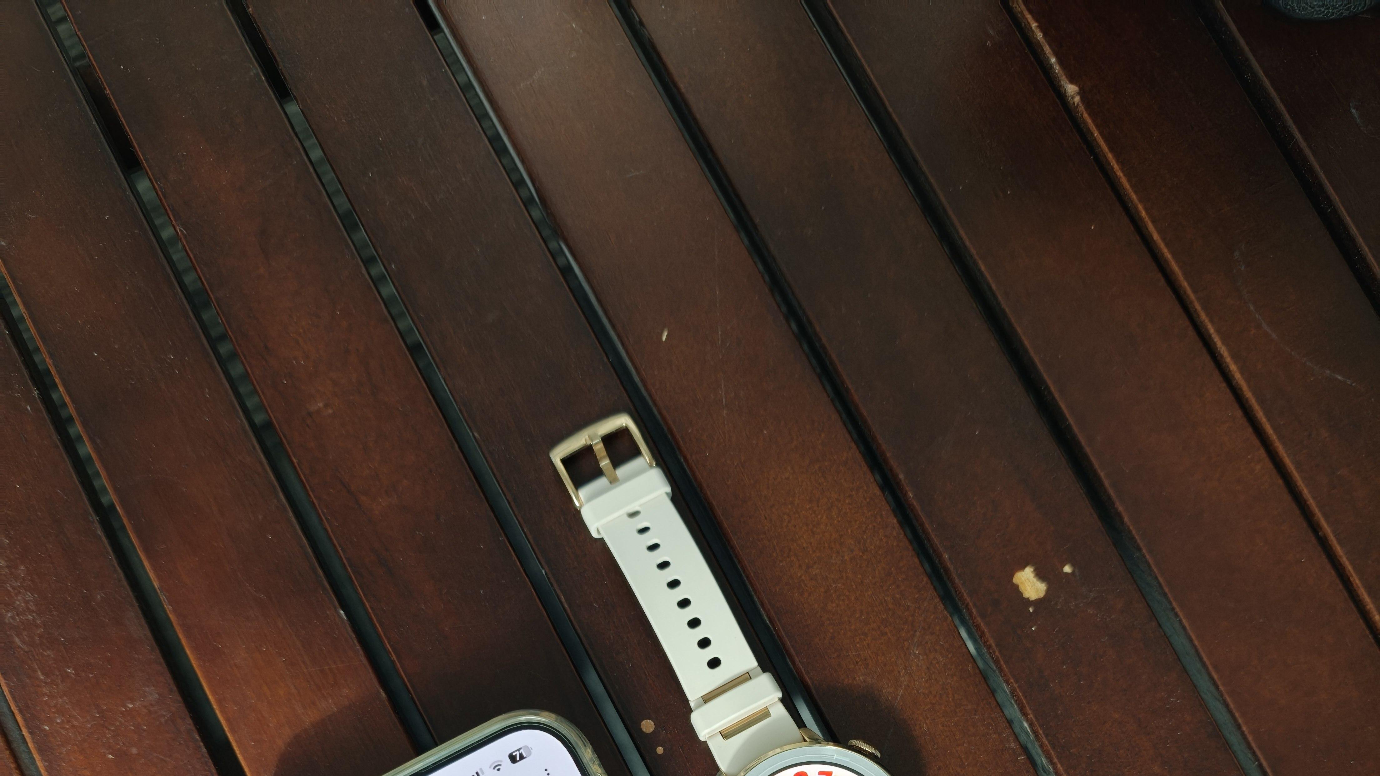 🍎用户没选iWatch转投莎莎同款OPPO Watch