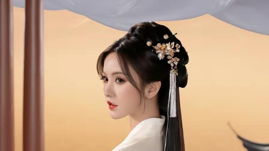 七绝 闺楼旧忆